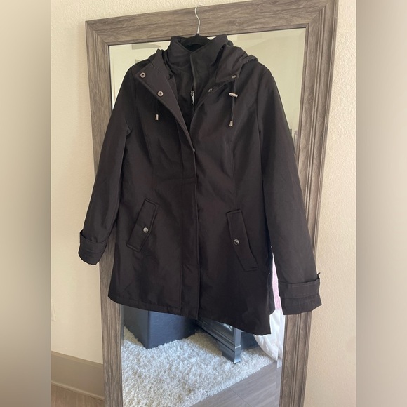 HFX Jackets & Blazers - HFX black winter jacket with hood. Water resistant and wind resistant
